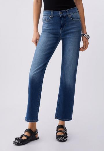 Короткие джинсы