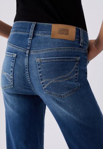 Короткие джинсы