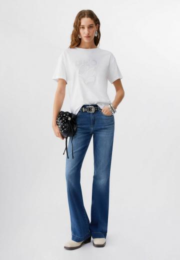 Клешеные джинсы