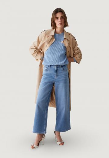 Клешеные джинсы