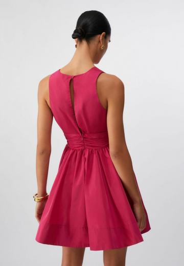 Короткое платье