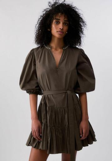 Короткое платье