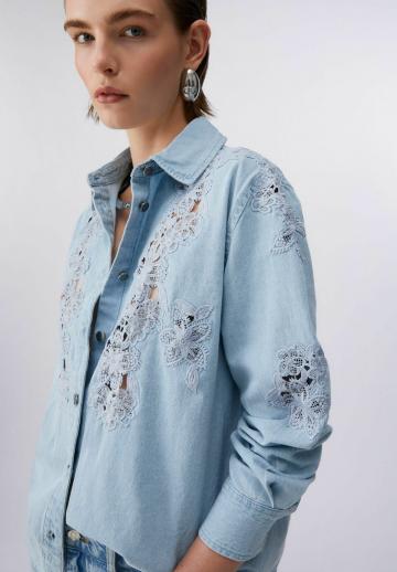 Джинсовая блузка