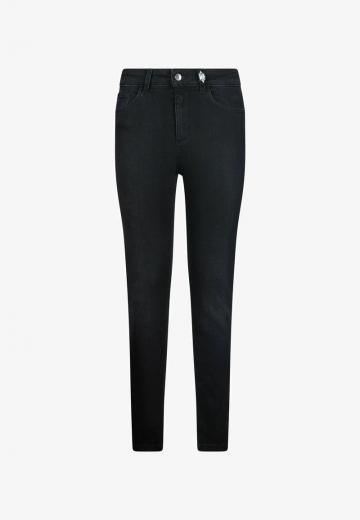 Узкие джинсы