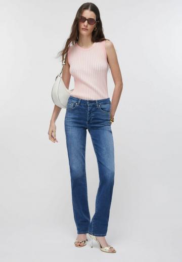 Прямые джинсы