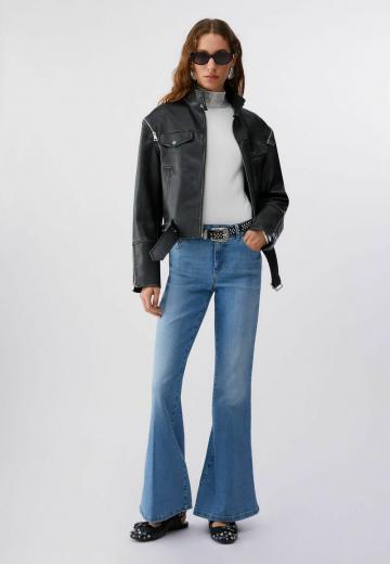 Клешеные брюки