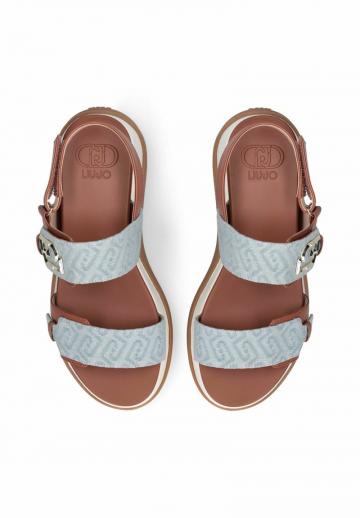 Босоножки на танкетке