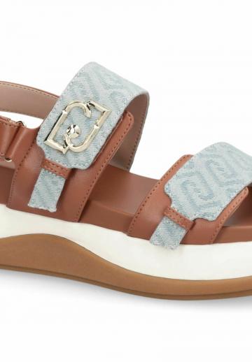 Босоножки на танкетке