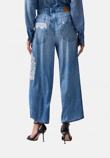 Свободные джинсы