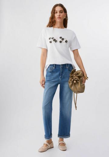 Прямые джинсы