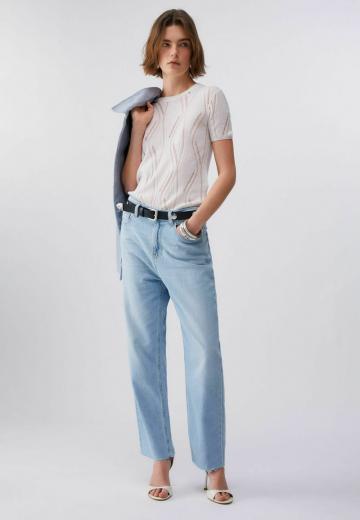 Прямые джинсы