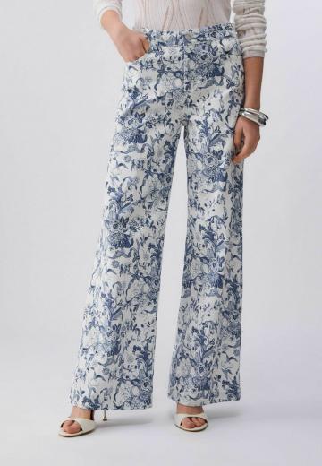 Прямые джинсы