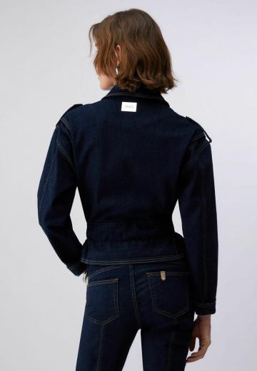 Джинсовая куртка