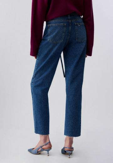 Прямые джинсы