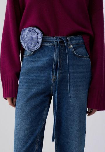 Прямые джинсы