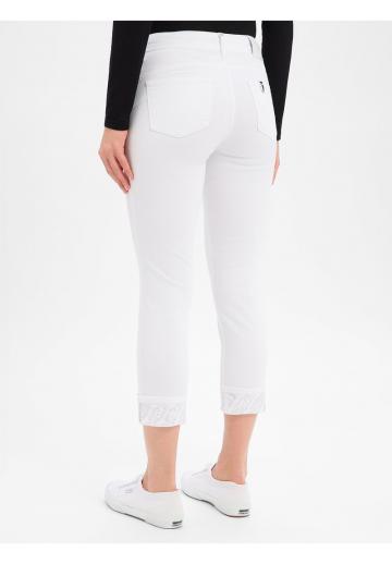 Короткие джинсы