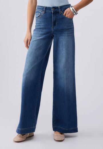 Клешеные джинсы