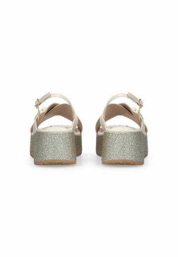 Босоножки на платформе