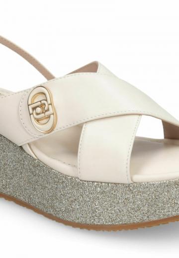 Босоножки на платформе