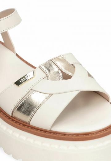 Босоножки на платформе