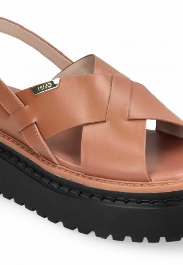 Босоножки на платформе