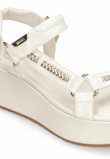 Босоножки на платформе