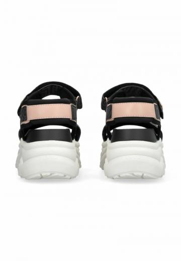 Босоножки на танкетке