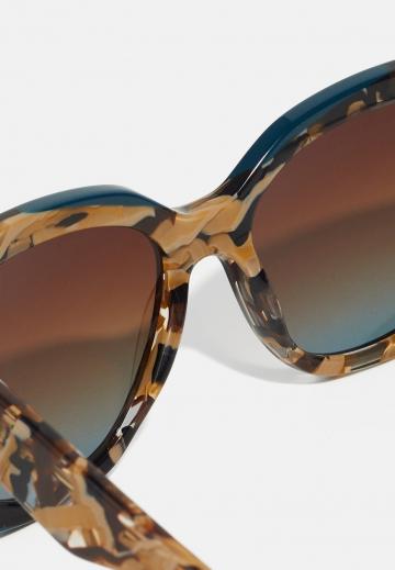 Солнечные очки