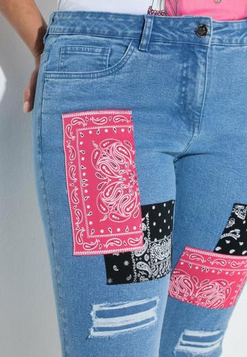 Короткие джинсы