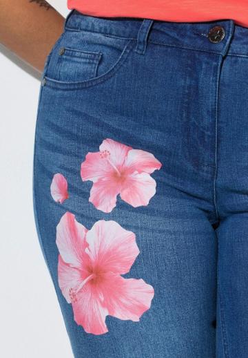 Клешеные брюки