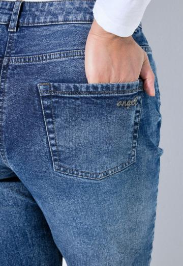 Короткие джинсы