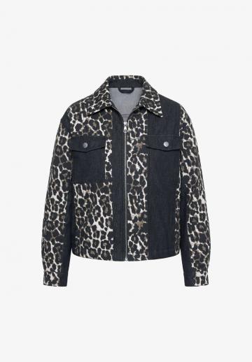 Джинсовая куртка