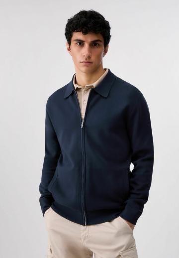 Вязаная кофта