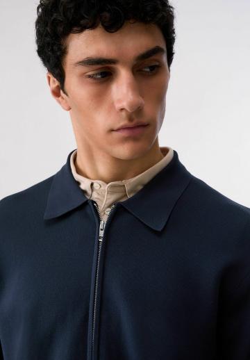 Вязаная кофта