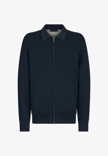 Вязаная кофта