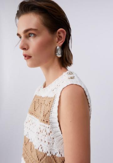 Пуловер без рукавов