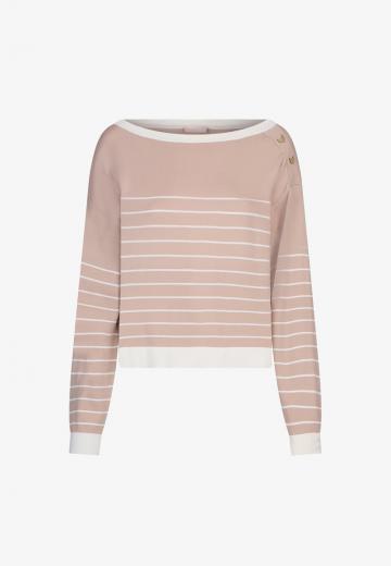 Пуловер в полоску