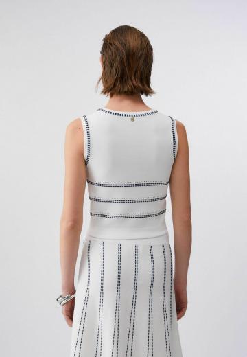 Пуловер без рукавов