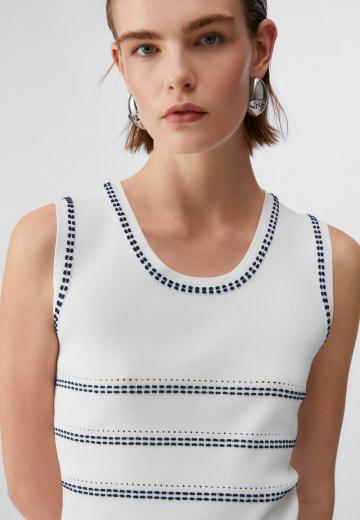 Пуловер без рукавов