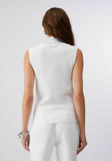 Блузка без рукавов