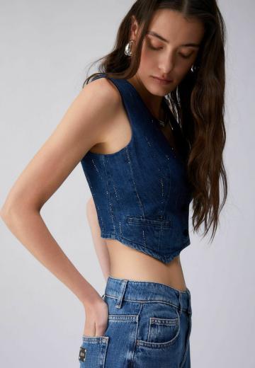 Джинсовая жилетка