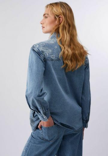 Джинсовая блузка