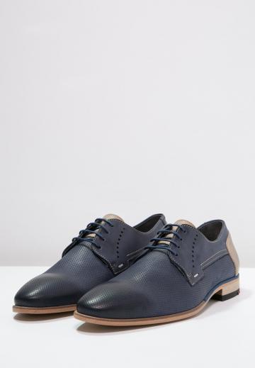 Ботинки на шнуровке