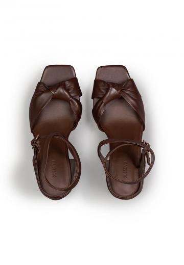 Босоножки на платформе