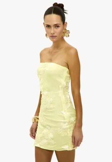 Платье без бретелек