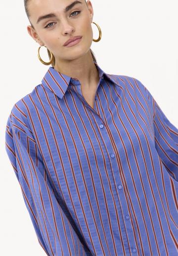 Длинная блузка