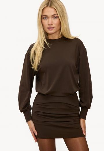 Короткое платье