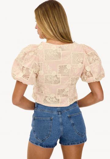 Кружевная блузка