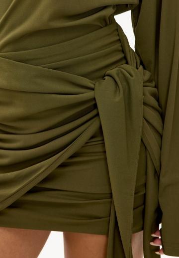 Платье футляр