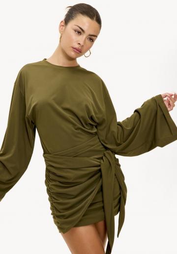 Платье футляр